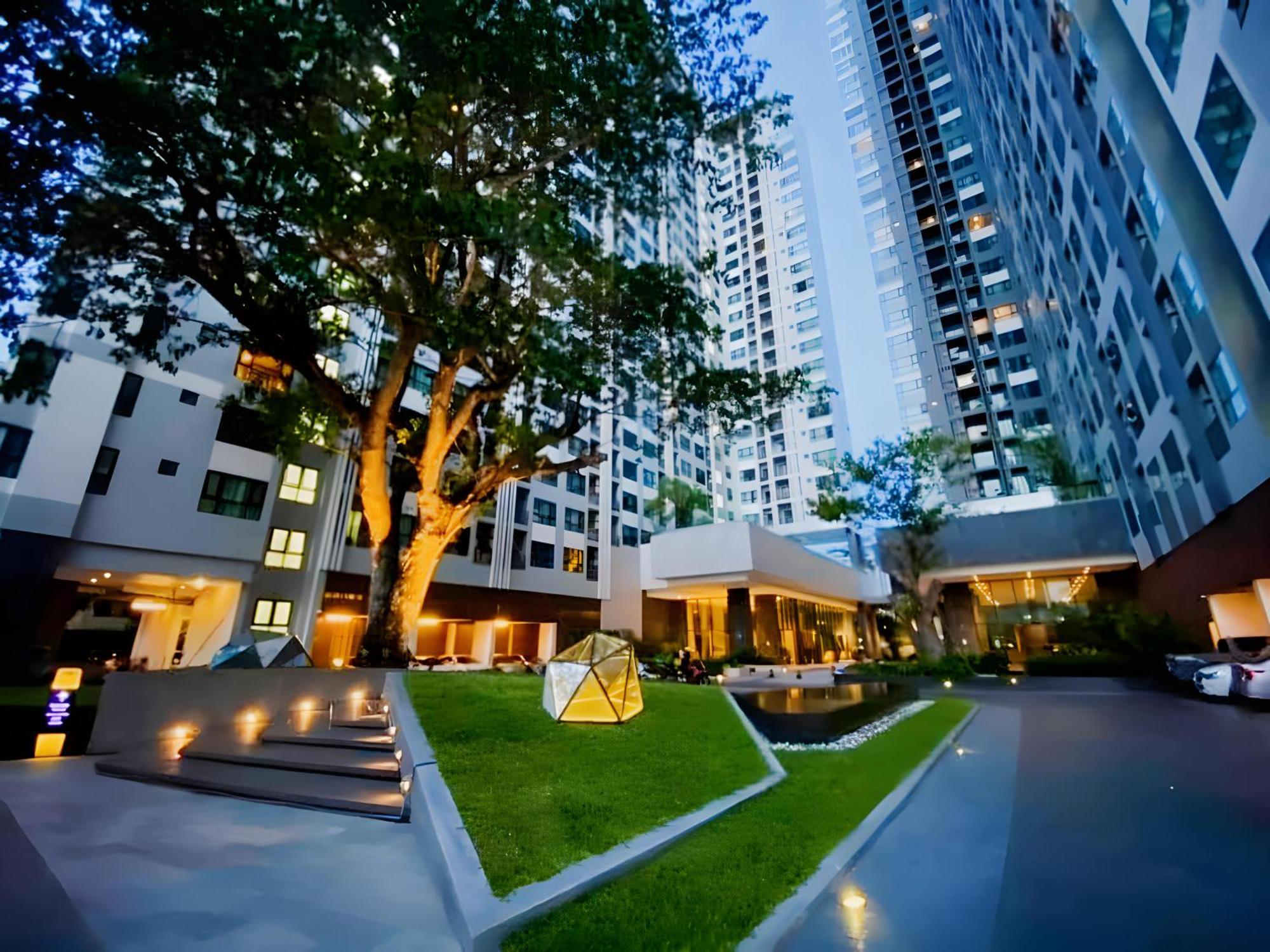 The Base Apartments At Central Pattaya Buitenkant foto