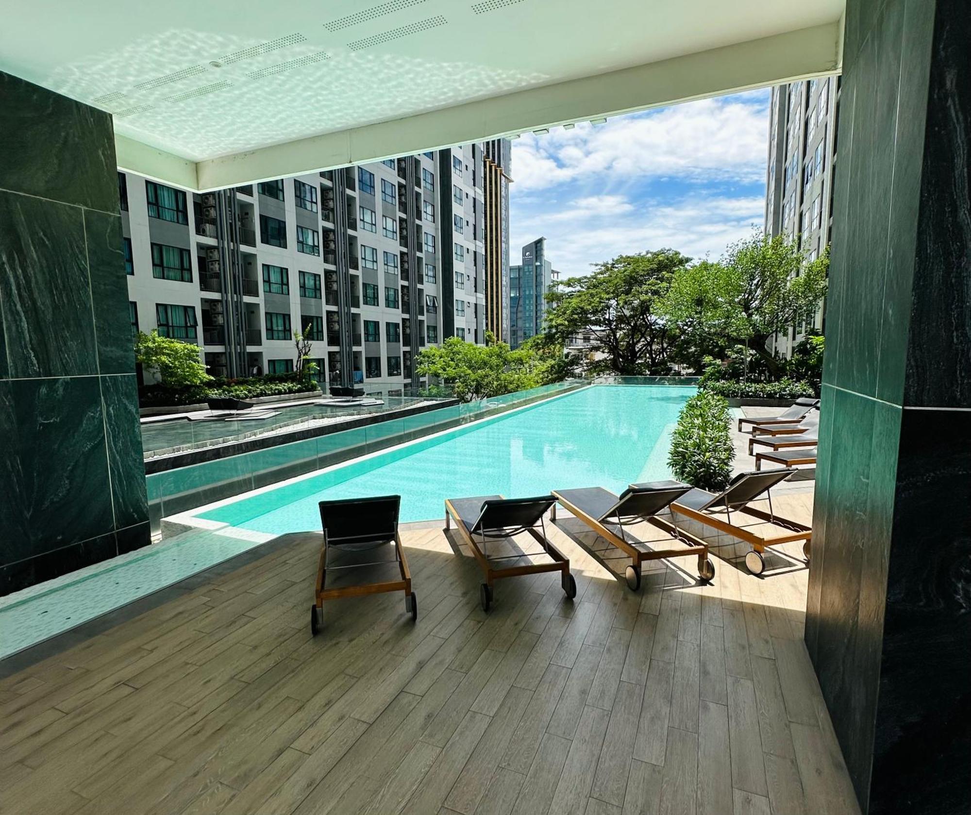 The Base Apartments At Central Pattaya Buitenkant foto